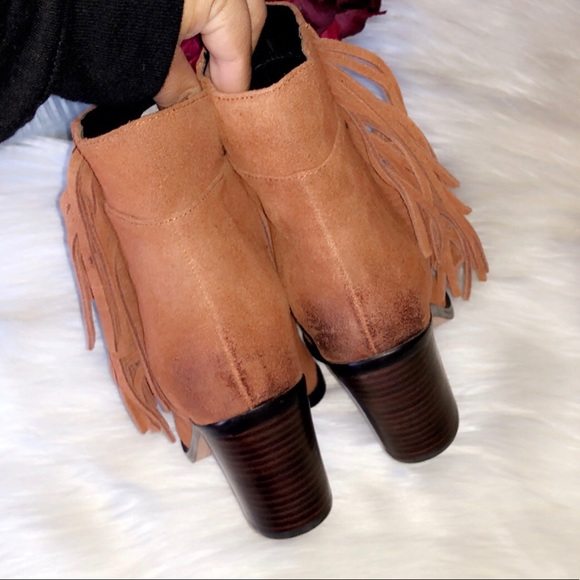 🆕KENNETH COLE Alana Fringe Suede Ankle Booties - Picture 6 of 8